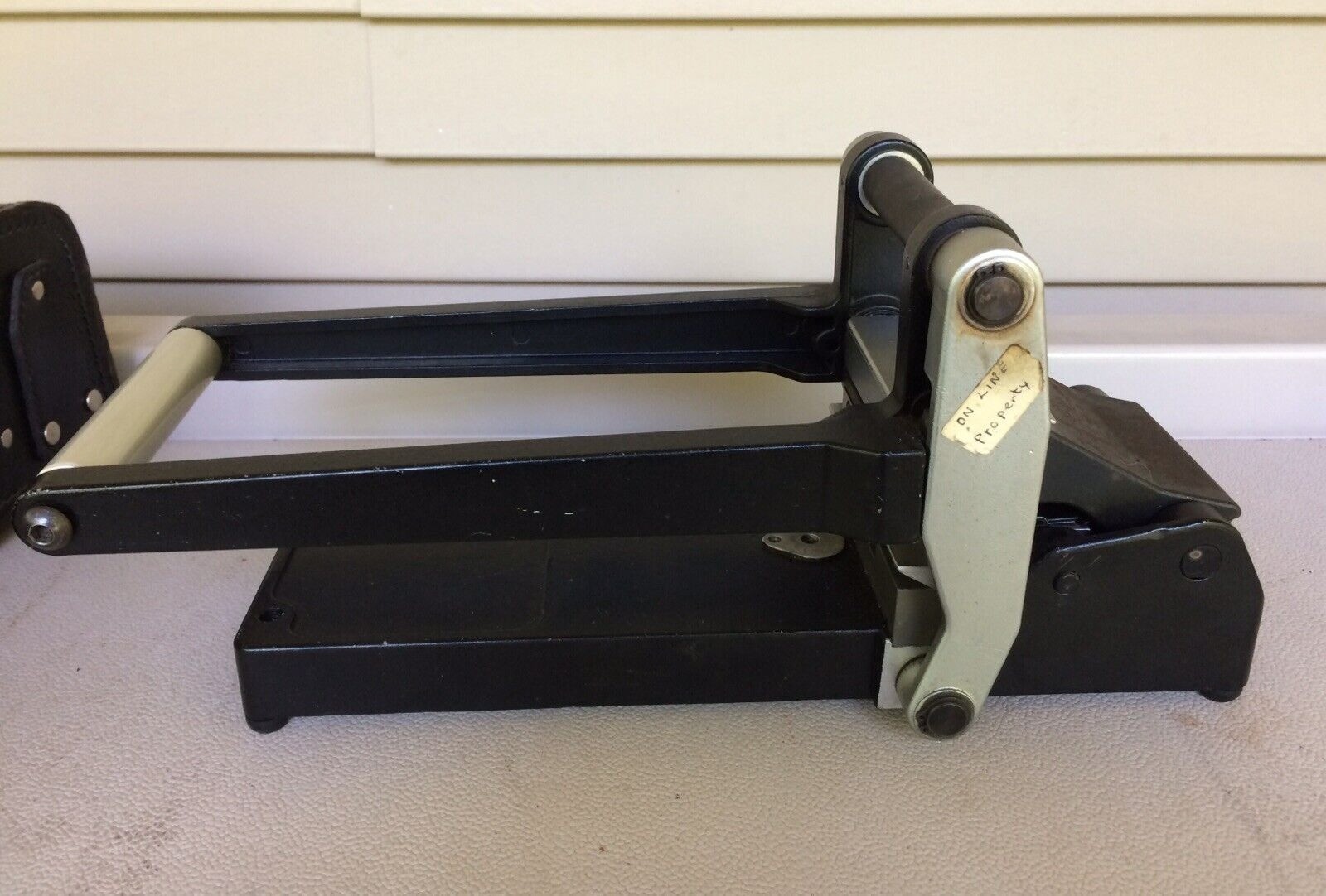 TRW Cinch Certi-Clinch Termination Tool W/Case