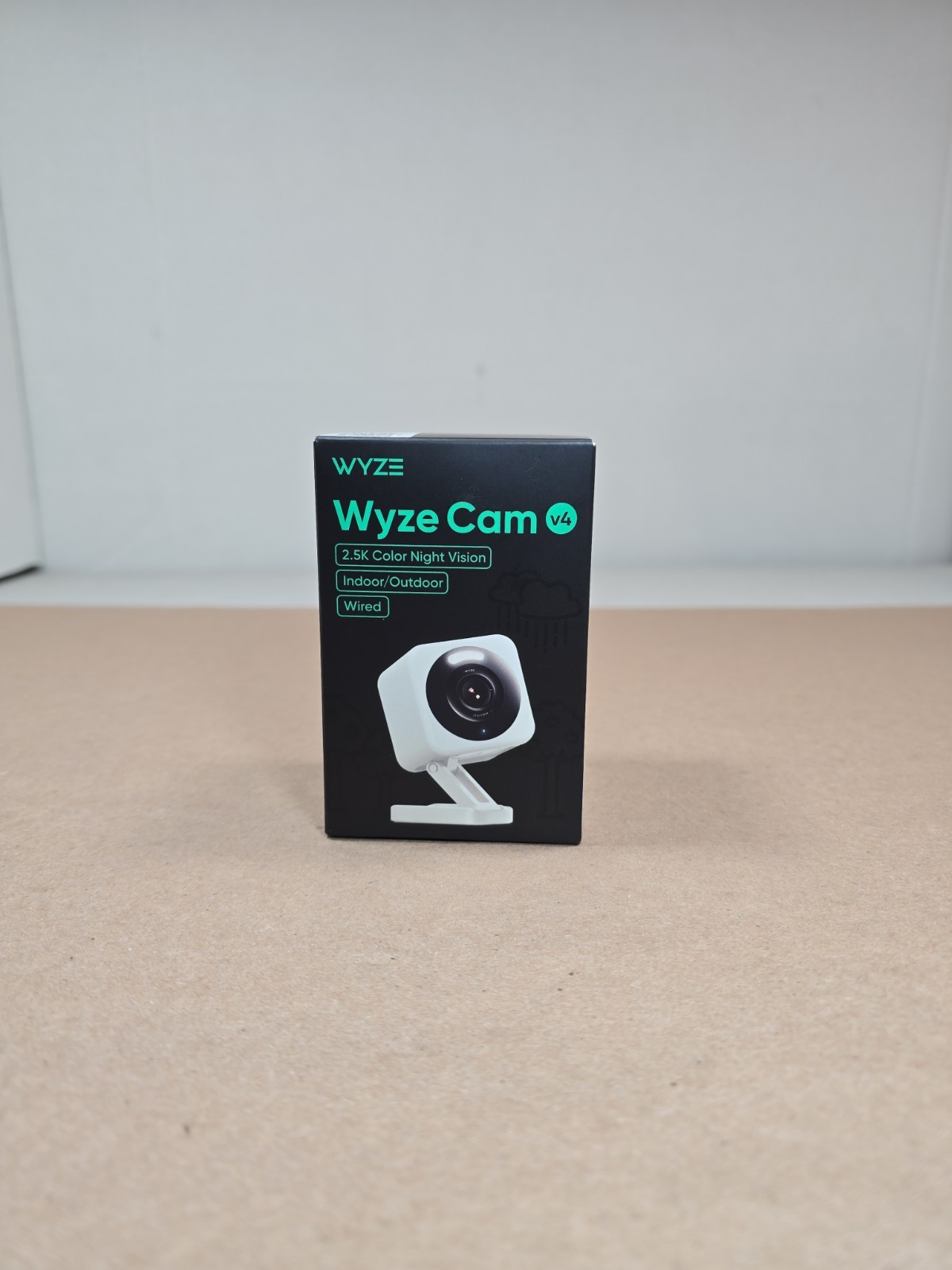 Wyze Cam v4 2.5K QHD Indoor/Outdoor WiFi Smart Security Camera Wired White New