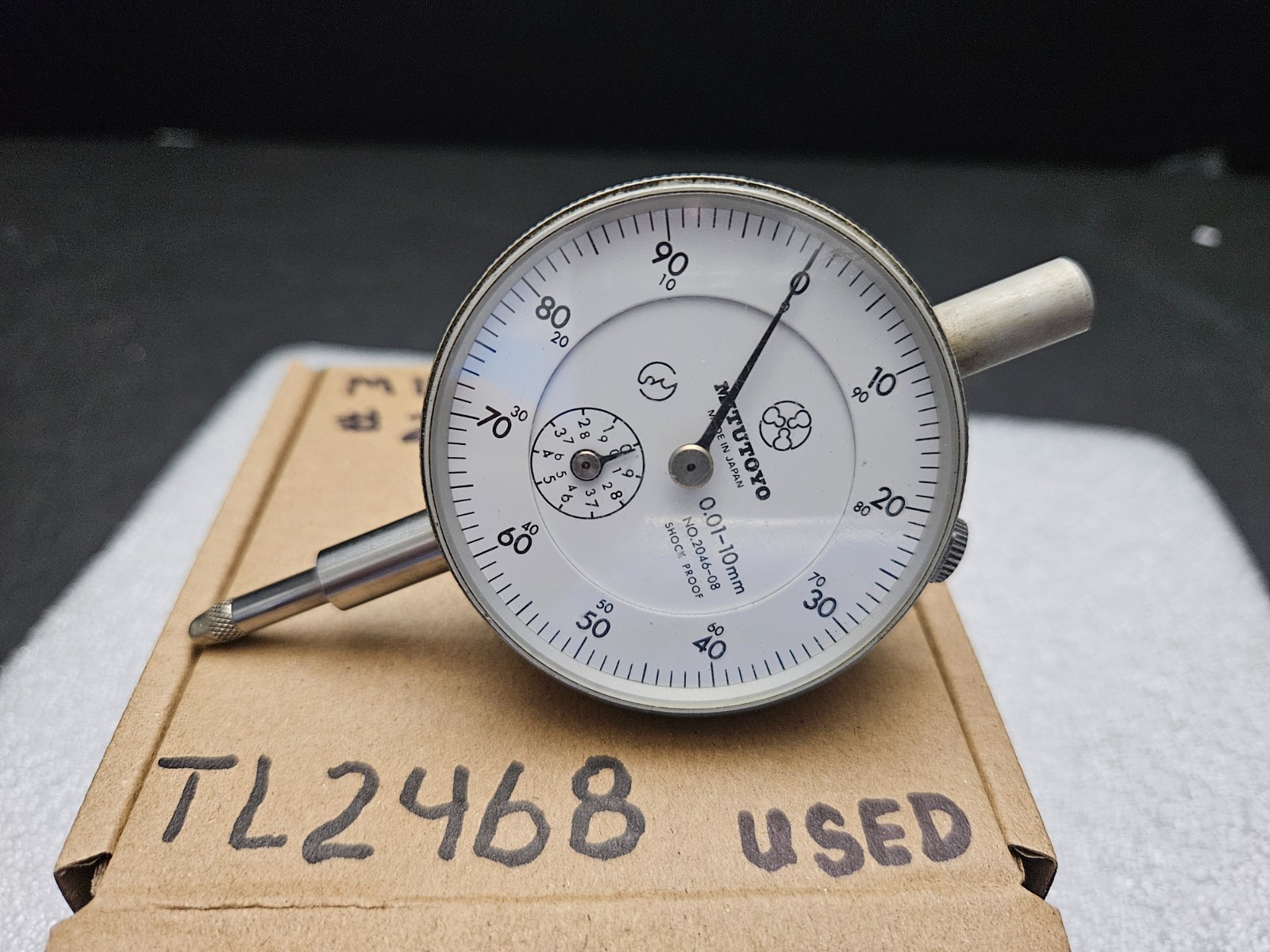 MITUTOYO #2046-08 DIAL TEST INDICATOR 0.01-10MMM 0-1000 JAPAN (TL2468)