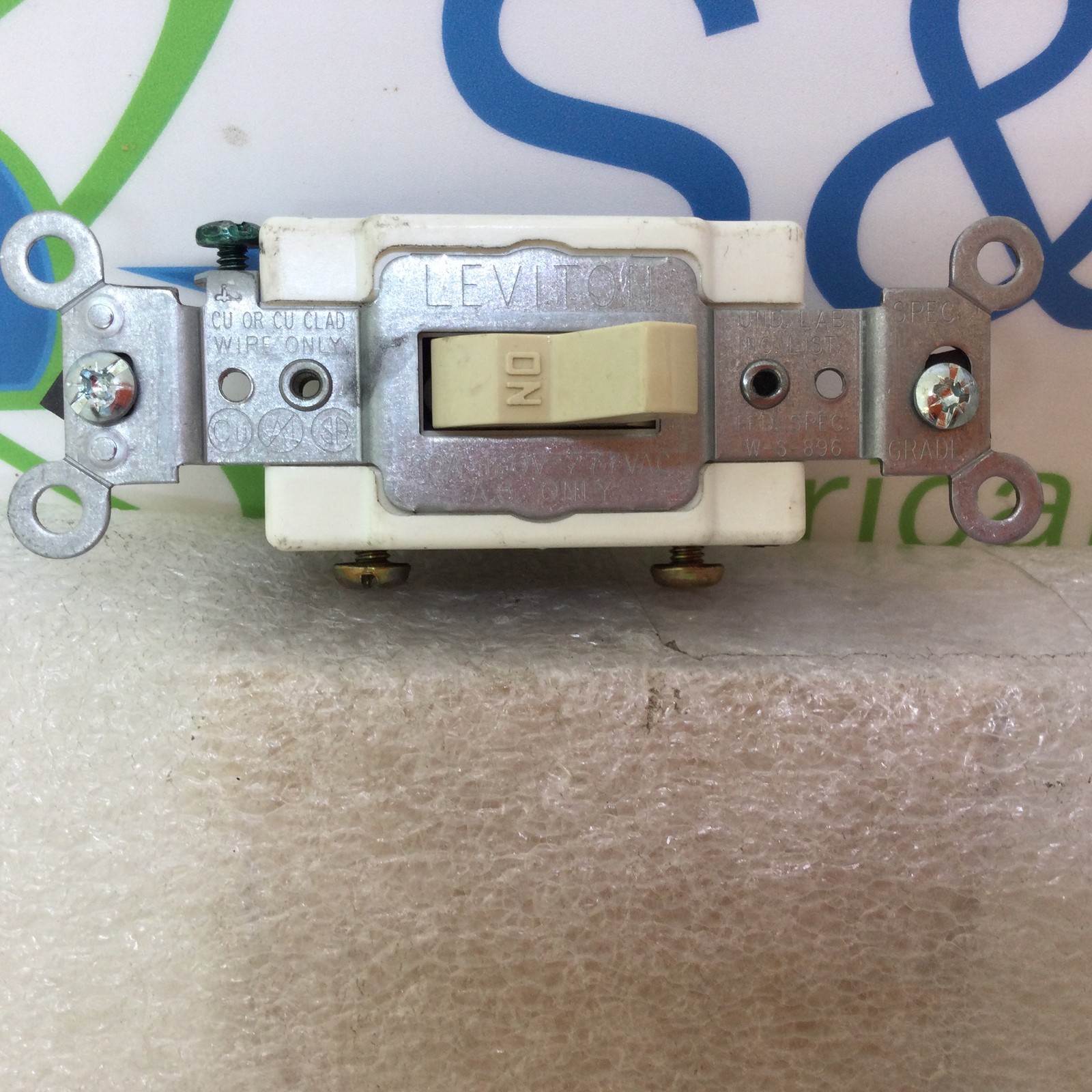 Leviton CS120-2I 20A 120/277VAC Single Pole Toggle Switch Side Wired - Ivory