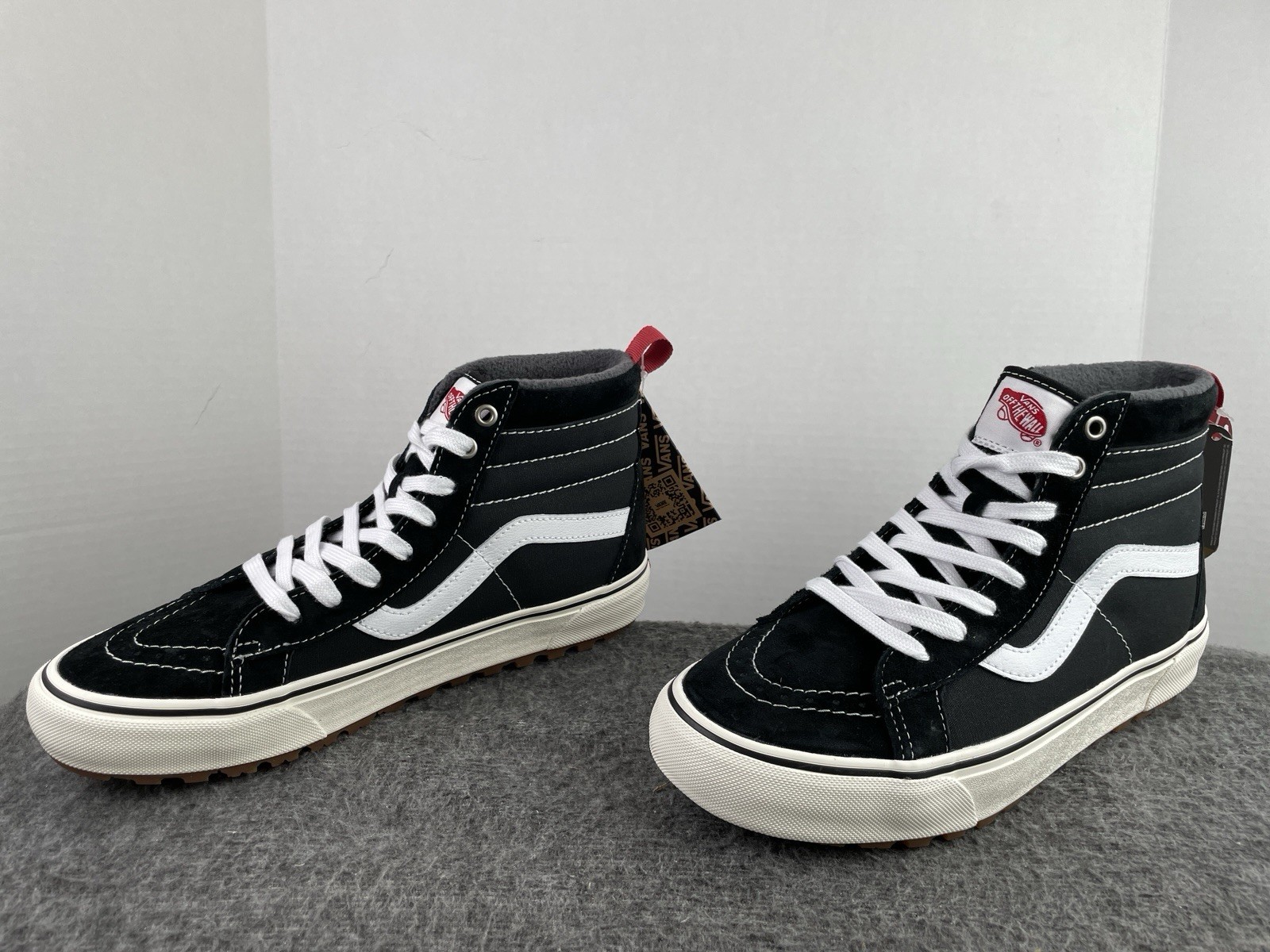 VANS Sk8-Hi MTE-1 Black True White Sneaker Boots VN0A5HZY6BT Men's Size 9 NWT