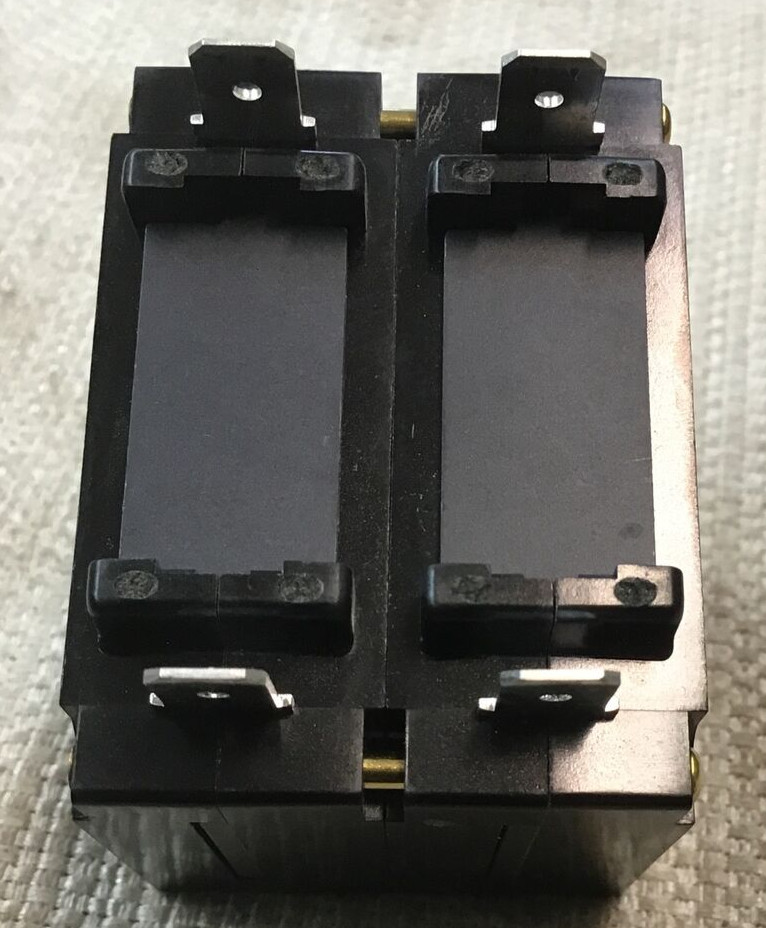 Idec Circuit Protector NRAS2100 2 Pole 1AMP 250VAC (b143)
