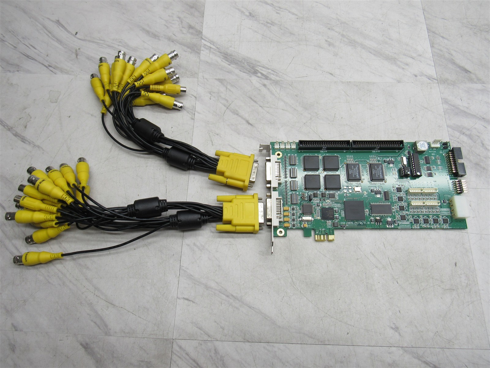 32CH 240 FPS (PCI-e) V1.30 Capture Card With Cables