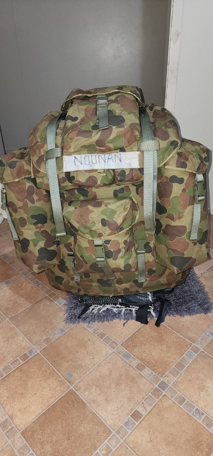 Genuine Australian Army DPCU Large Alice Pack (71 Series) - Complete with Frame