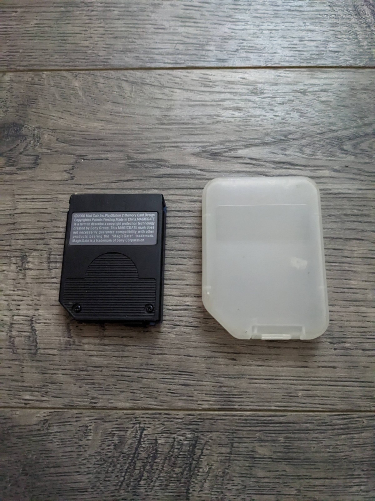 MADCATZ PLAYSTATION 2 PS2 MAGICGATE 8MB MEMORY CARD
