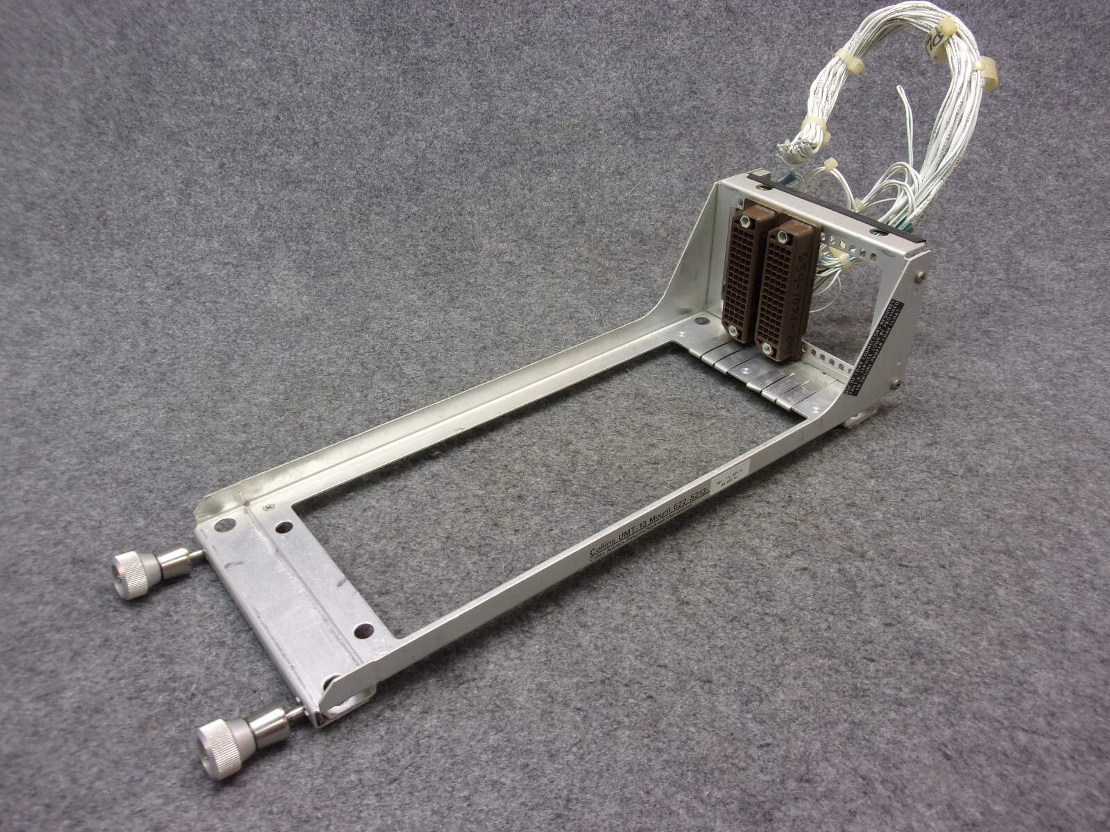 Collins UMT-13 Mounting Tray With Connectors P/N 622-5213-001 634-1021-001