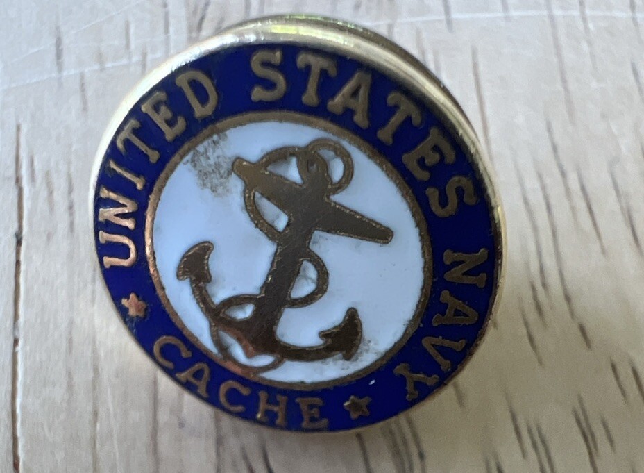 Vintage United States Navy *Cache* Pinback