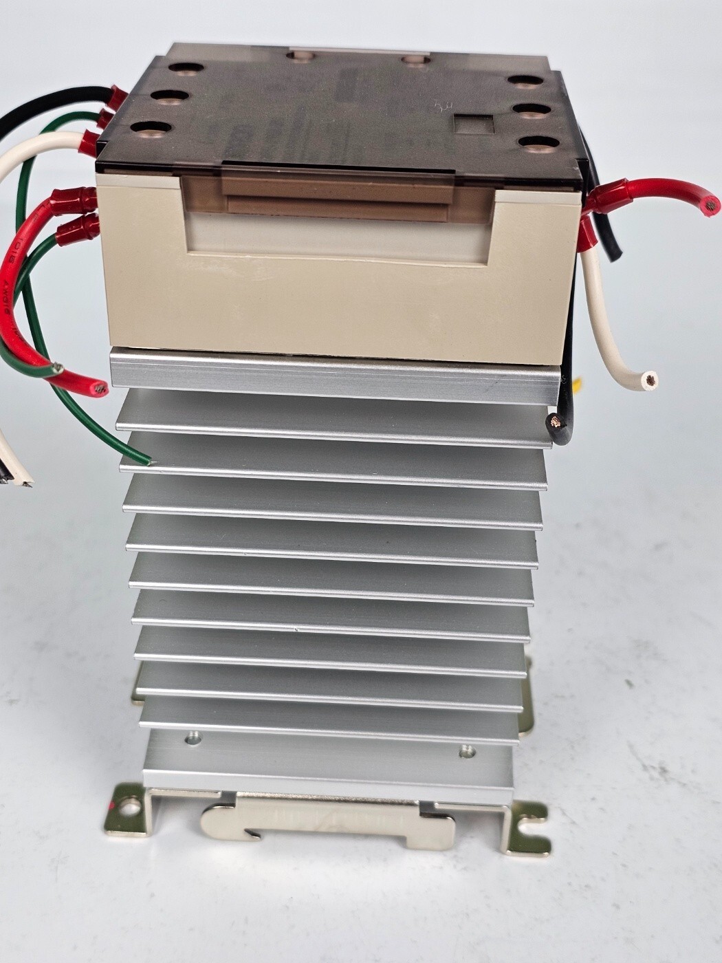 OMRON solid state contactor G3PE-215B-3N