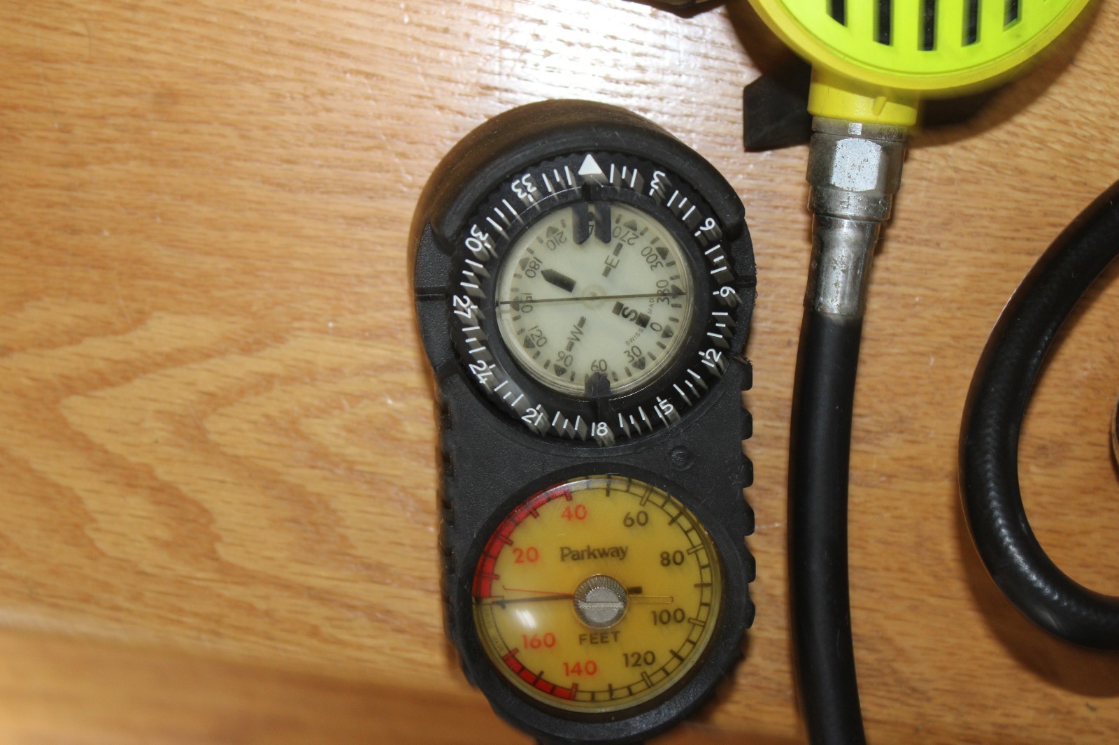 US Divers Regulators and gauge, compass . Tested working.