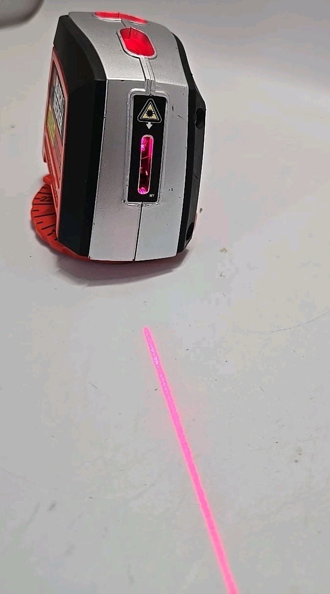 BLACK+DECKER BDL220S Laser Level