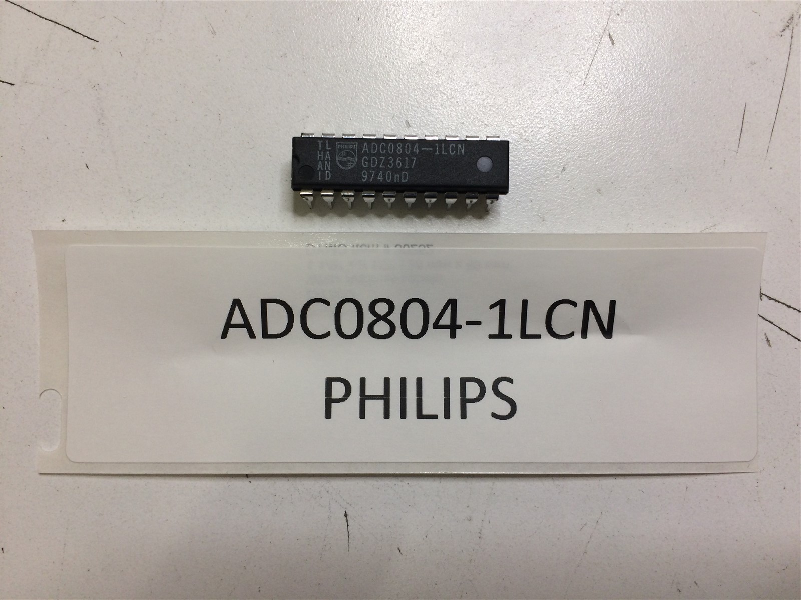 ADC0804-1LCN PHILIPS C A/D CONVERTR SINGLE 8-BIT CMOS PDIP 20PIN 1 UNIT
