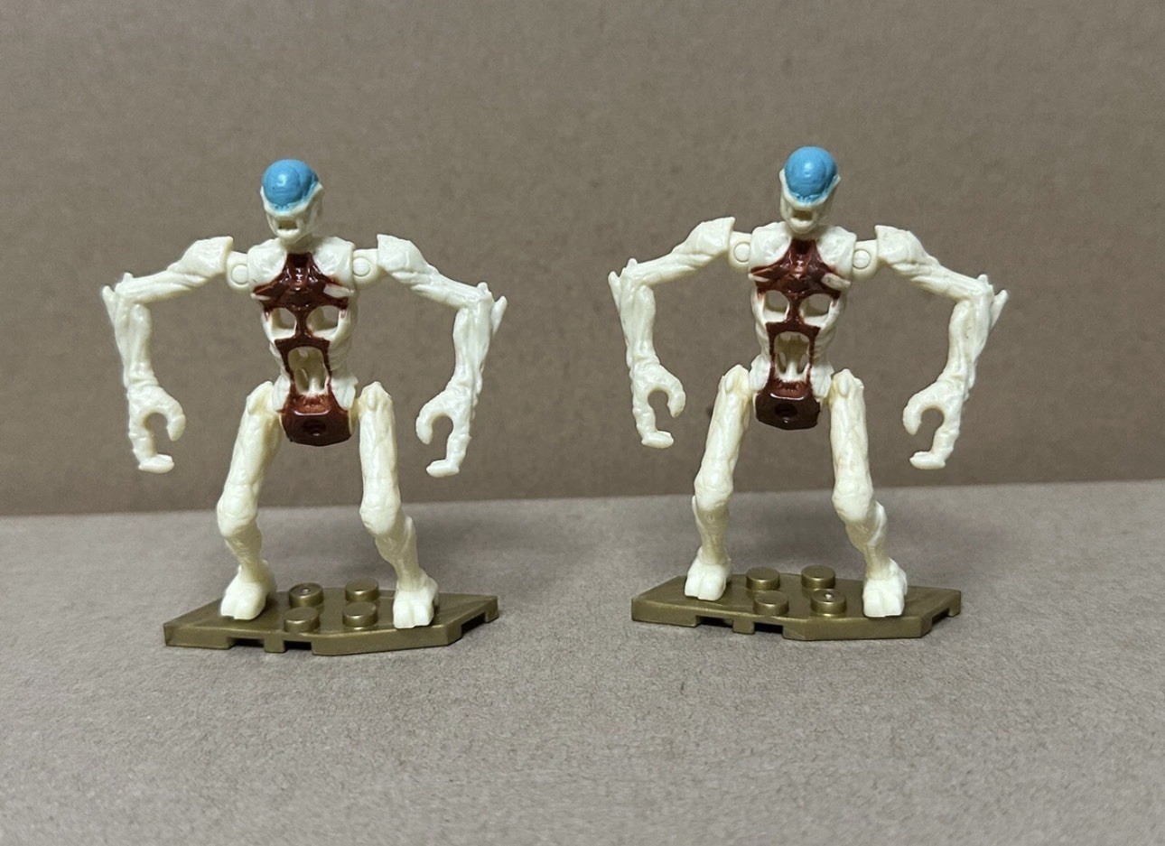 Mega Bloks CONSTRUX Destiny Robot x2