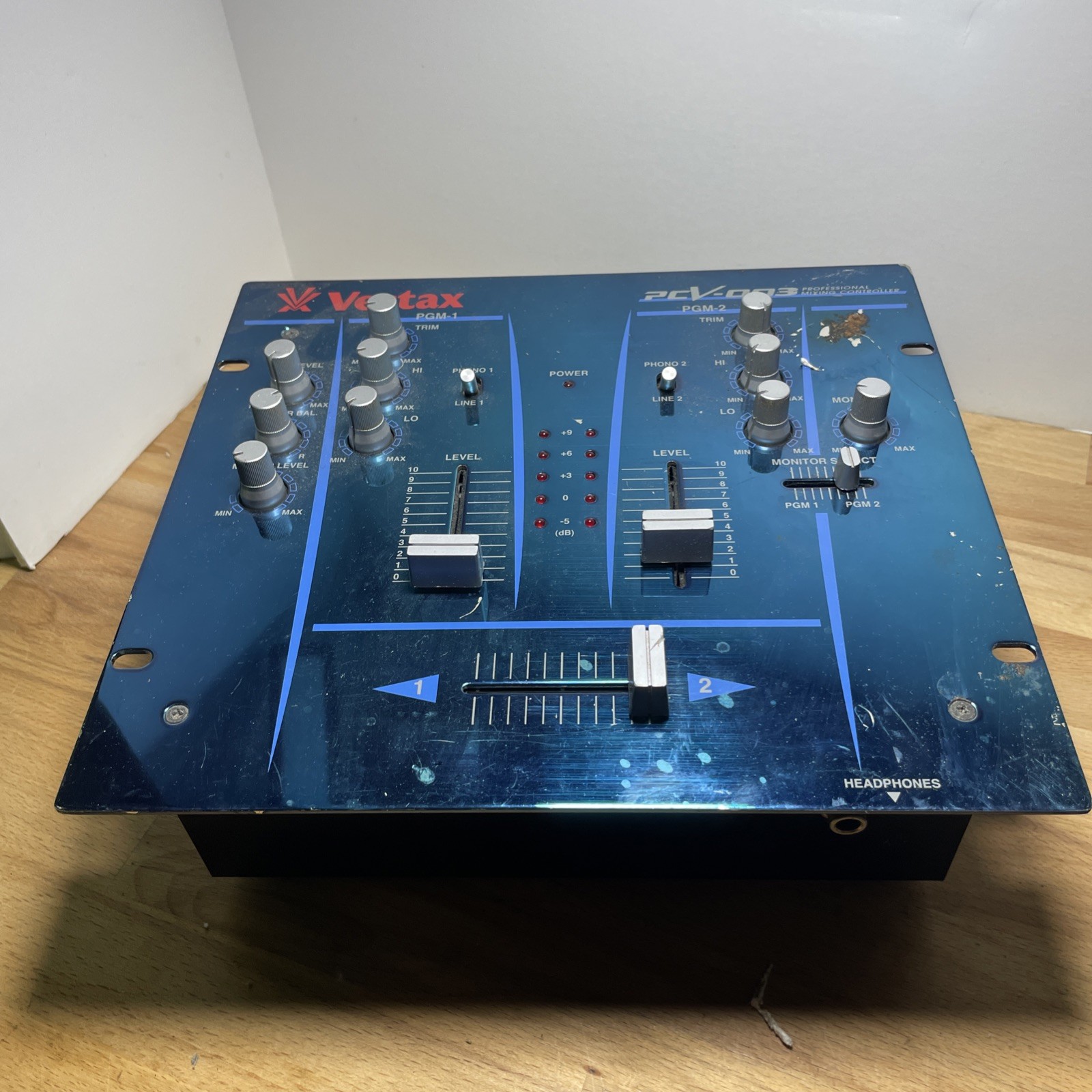 VESTAX DJ mixer PCV-003 No Power Cable