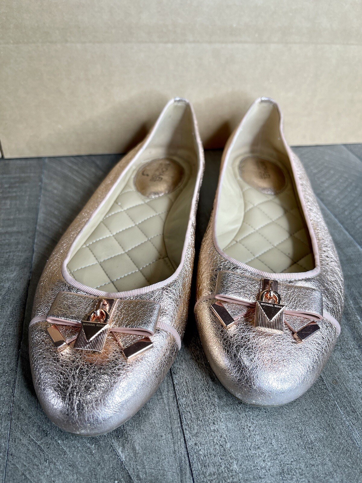 Michael Kors Alice lock charm bow Ballet Flats Leather Metallic RoseGold 9.5
