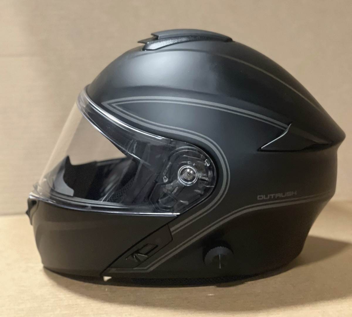 (M) Sena Outrush Modular Flip-up Motorcycle Helmet Matte Black Bluetooth