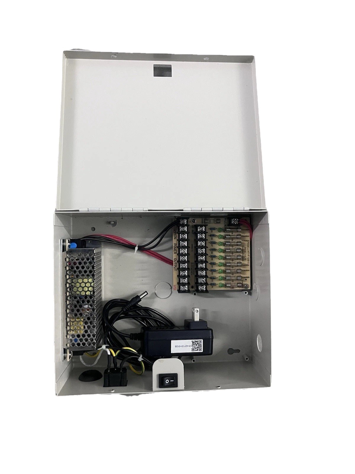 Beige Wired Power Supply AT1205A-D9 12V Wall Mounted Security Camera