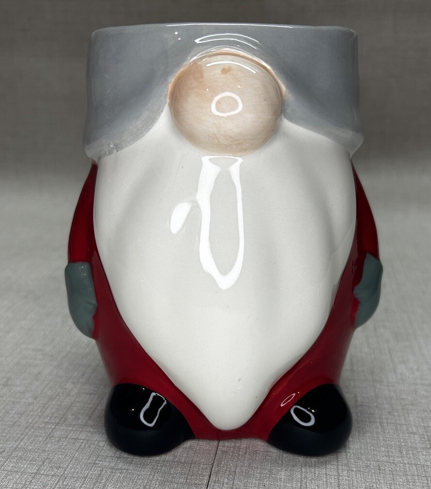 Christmas Garden Santa Nome Planter/ Flower Pot  Ceramic  6" Red, Gray