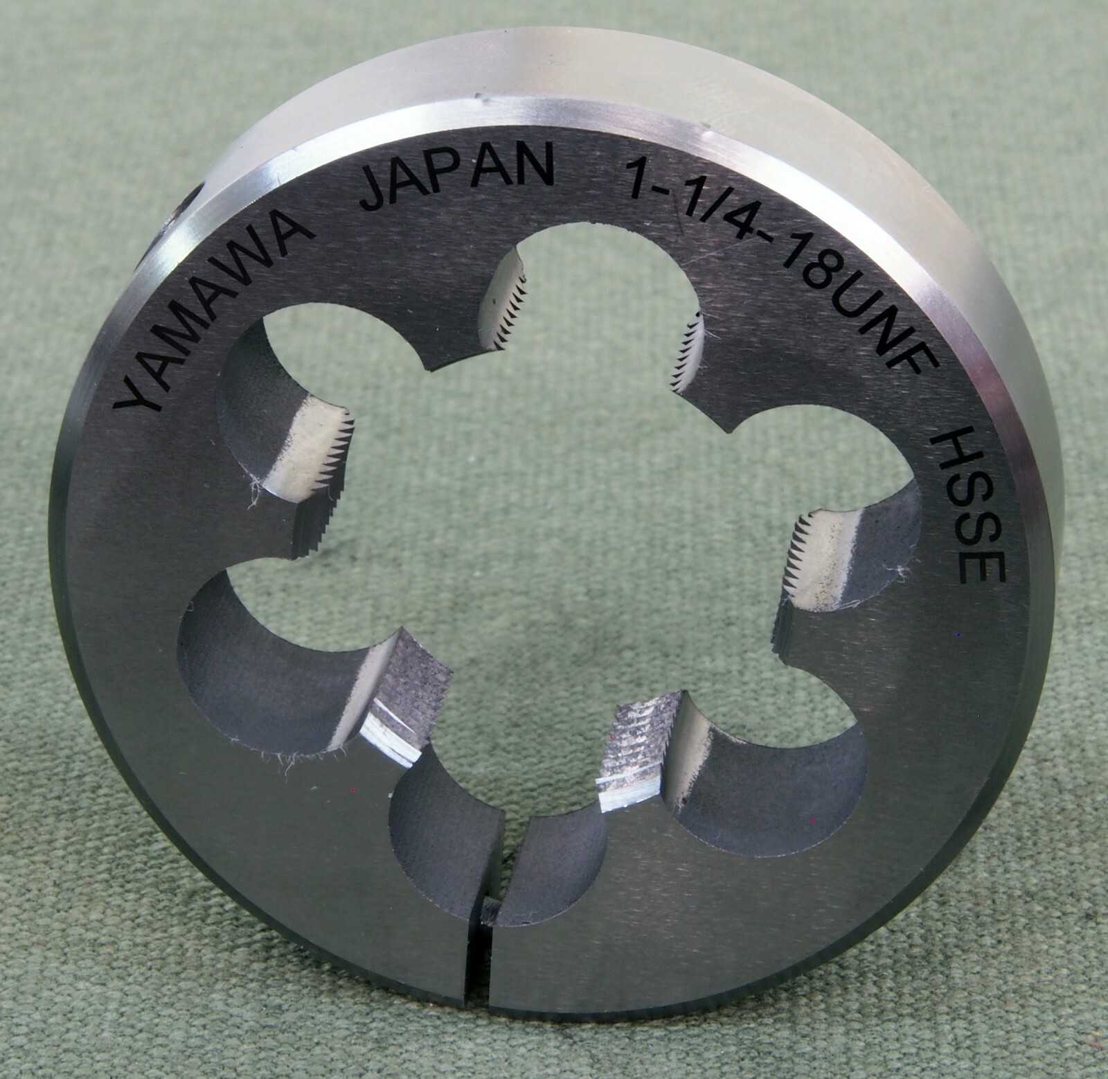 Upper Receiver & Barrel Nut 1.250 inch x 18TPI UNF split DIE, High speed steel