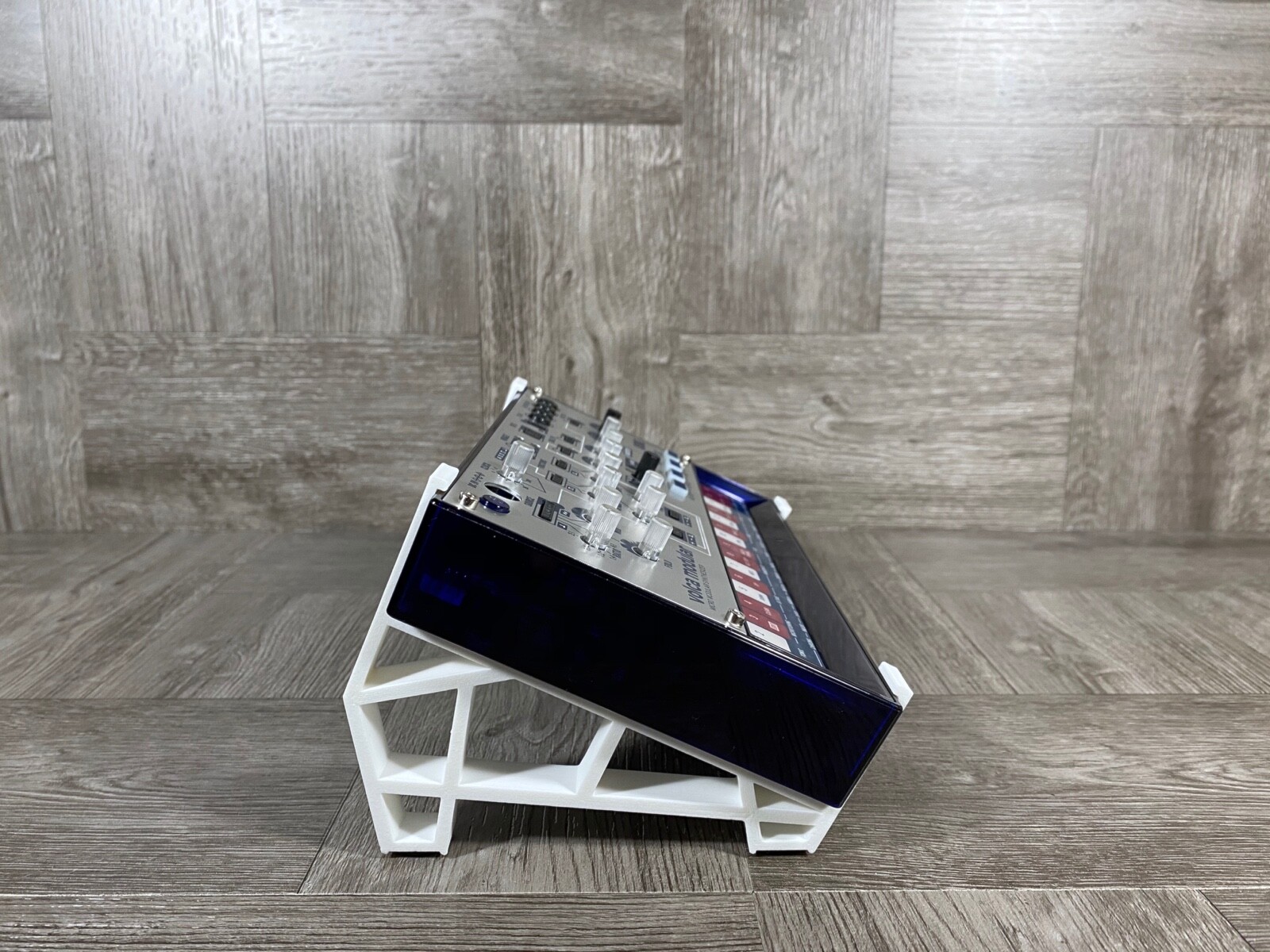 25º Angle Stand for All KORG Volca - FM - Sample - Keys - Modular - Bass - Beats