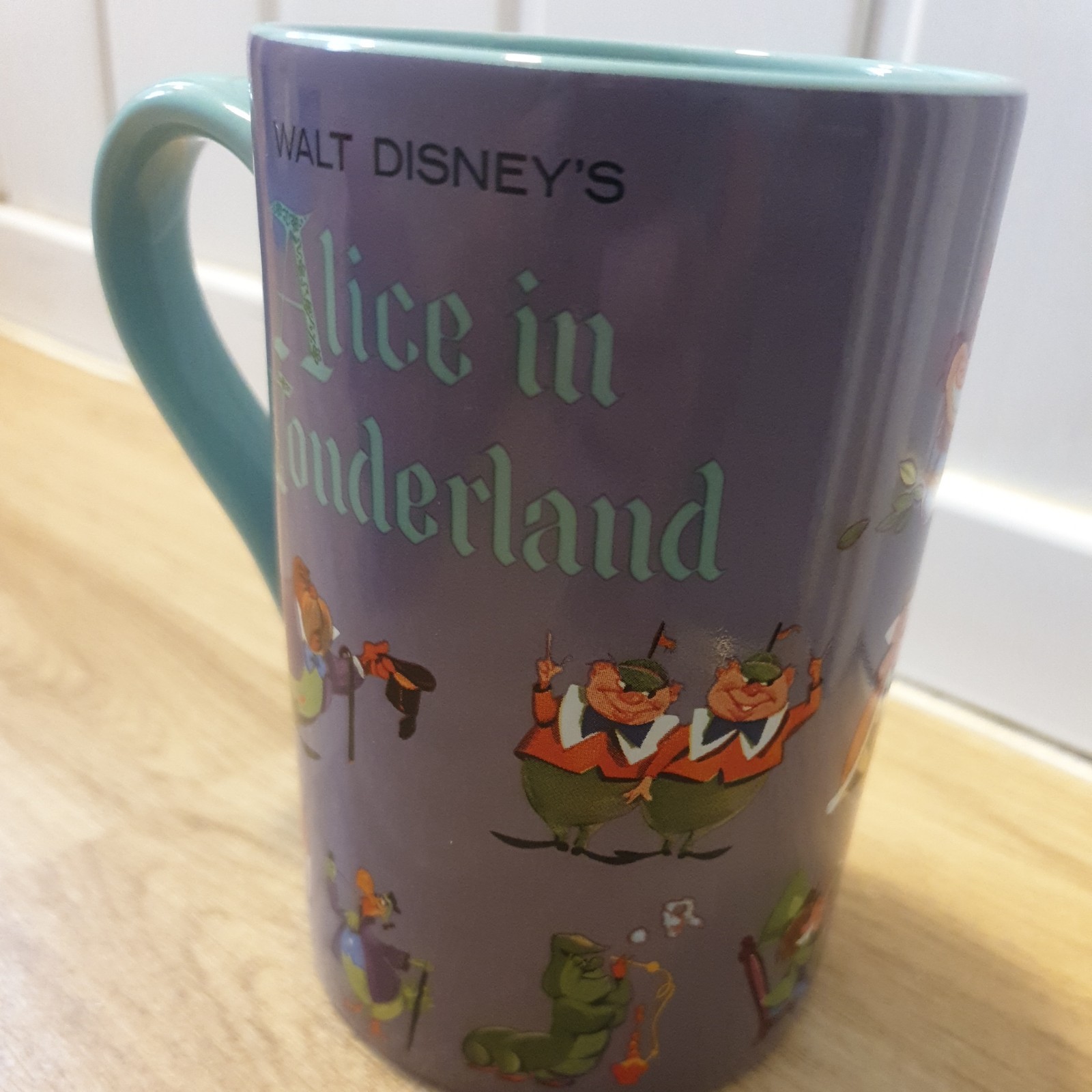 Disney Store Genuine Walt Disney Alice in Wonderland Ceramic Mug 12.5cm