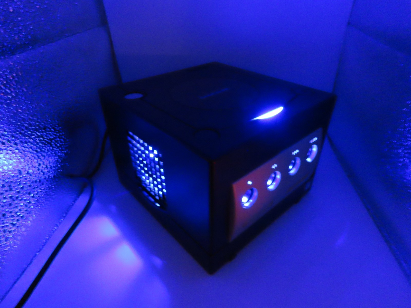 Nintendo GameCube BLUE LED Light Mod Modification Kit - Fan, main LED and ports