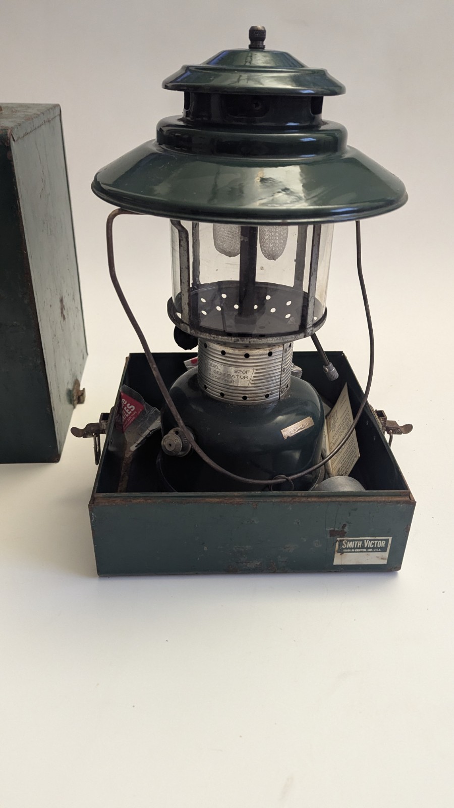 Coleman 2 Mantle Lantern 228F Dated 1/64 Untested with Smith Victor Metal Case