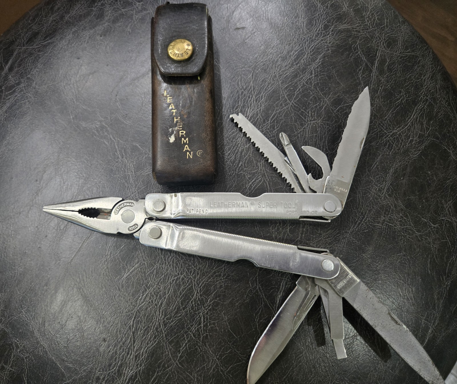 Leatherman Super Tool Pat Pending 0197 Portland OR w/ Leather Sheath