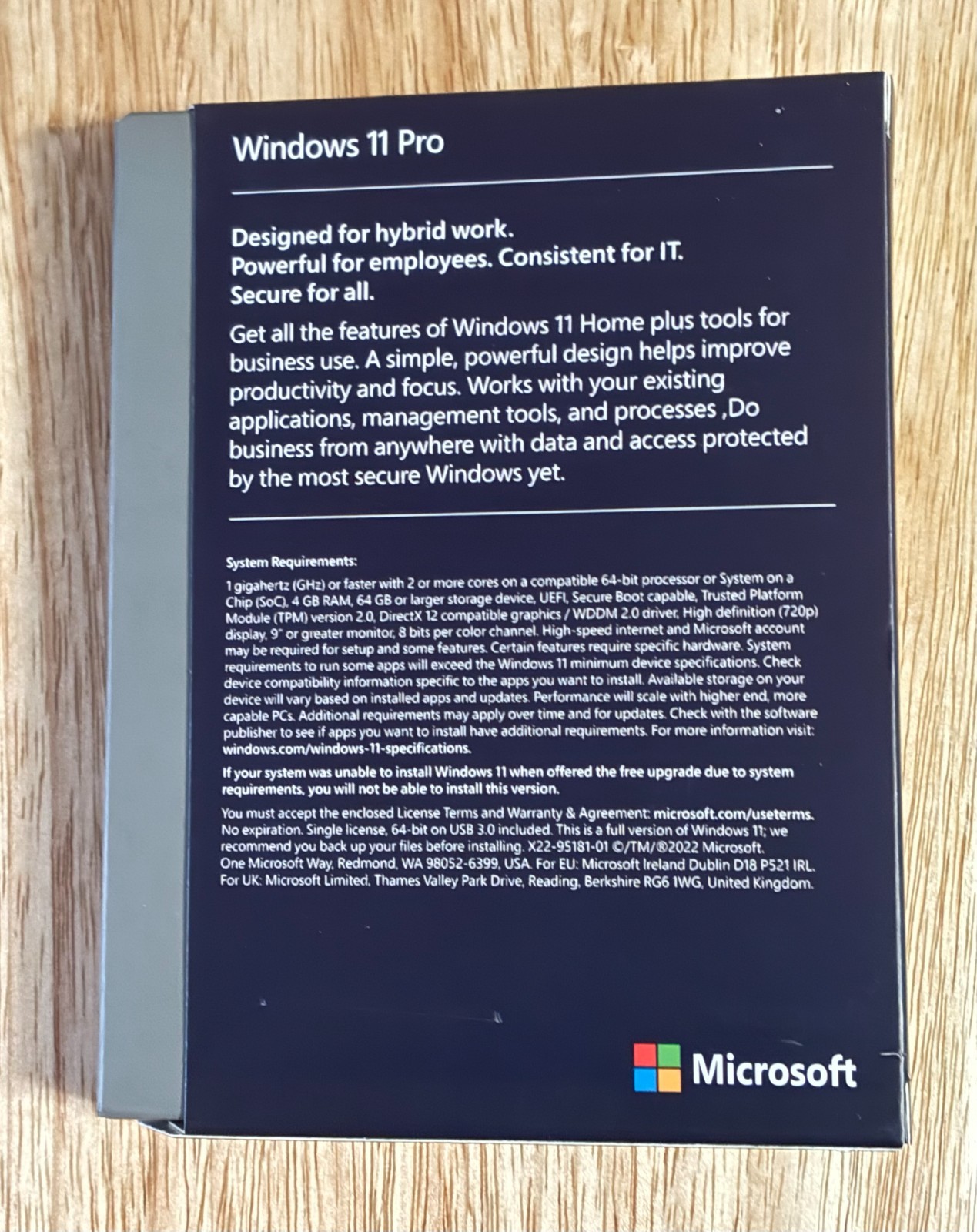 Microsoft Windows 11 Professional– Retail Box with USB Installer Lifetime Licene