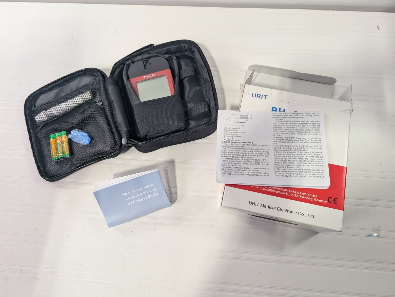 URIT PH-01A Hemoglobin Meter Blood Hb Analyzer Kit w/ Case & Manual