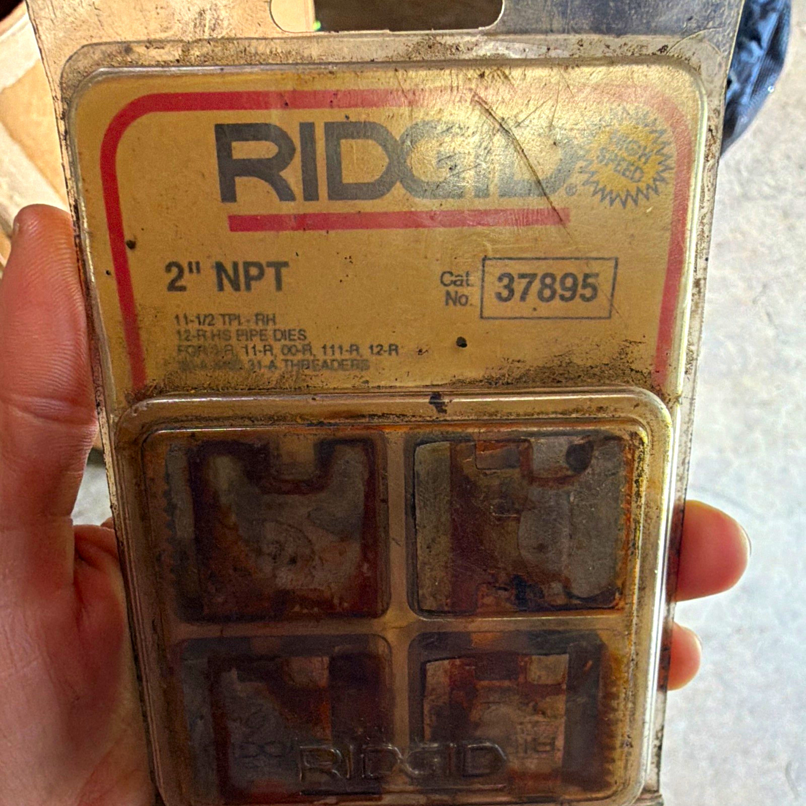 RIDGID 37895 2" NPT Right Hand Pipe Threading Die Set Chasers.