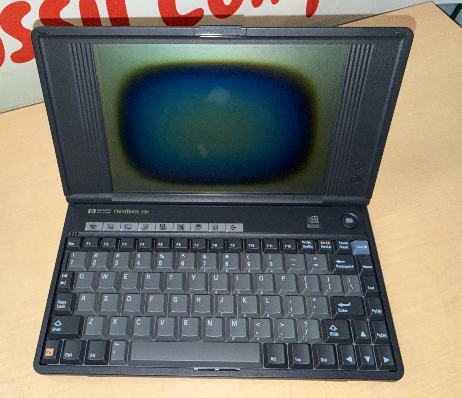 1993 HP Omnibook 300 Subnotebook Laptop Handheld Computer KL
