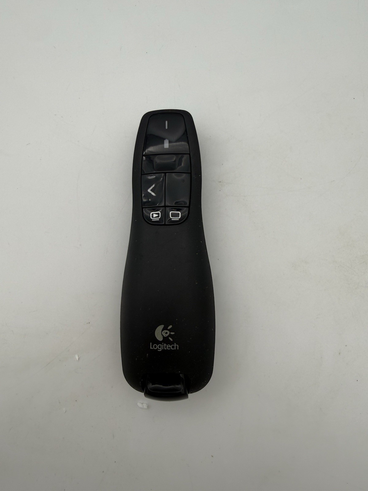 Logitech Professional Wireless Presenter w/Green Laser Pointer 100ft Projection