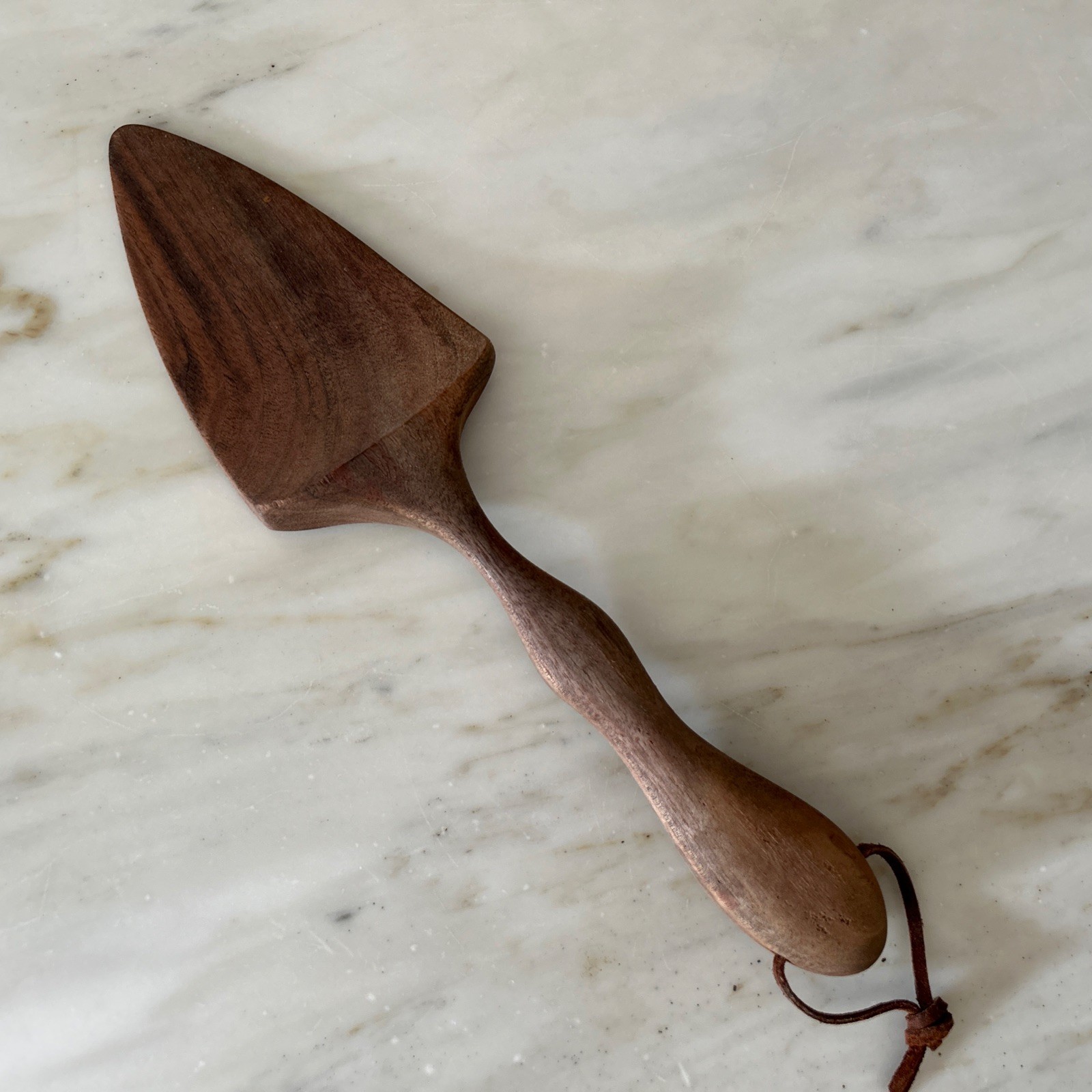 Cake Pie Quiche Server Walnut Wood