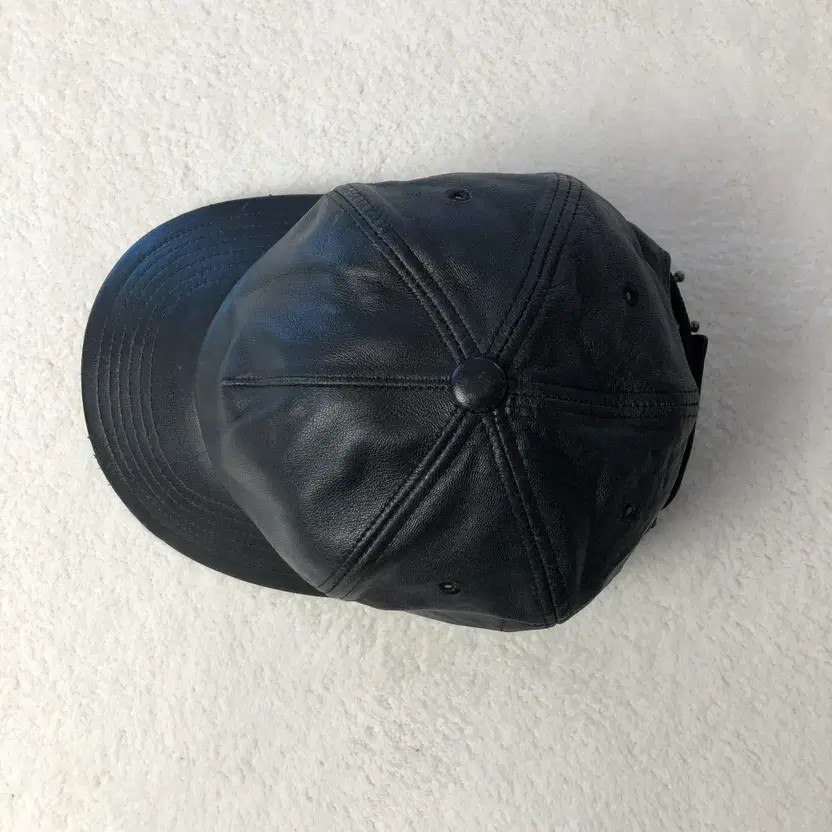 Ozzie Kangjin Young Dark Shadow Leather Baseball Cap