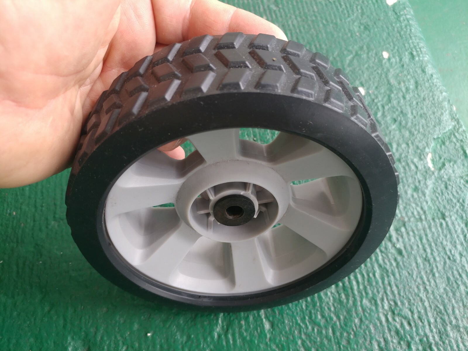 50020109 Worx 4 Wheels set for WG783 14-Inch 24-Volt Cordless 3-In-1 Lawn Mower