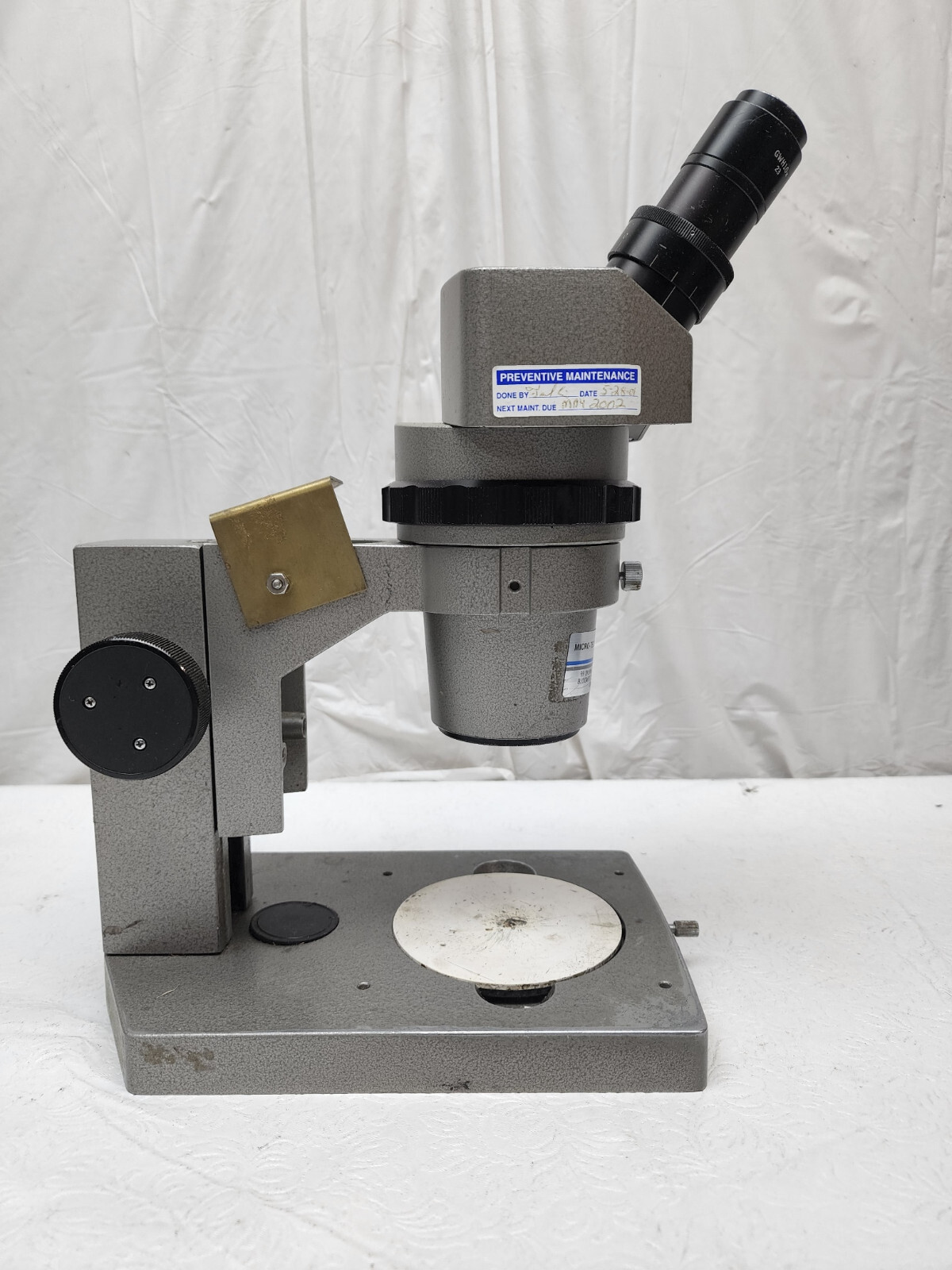 Olympus VMT StereoMicroscope 1x, 4x Objective w/ GWH10X 23 Eyepieces