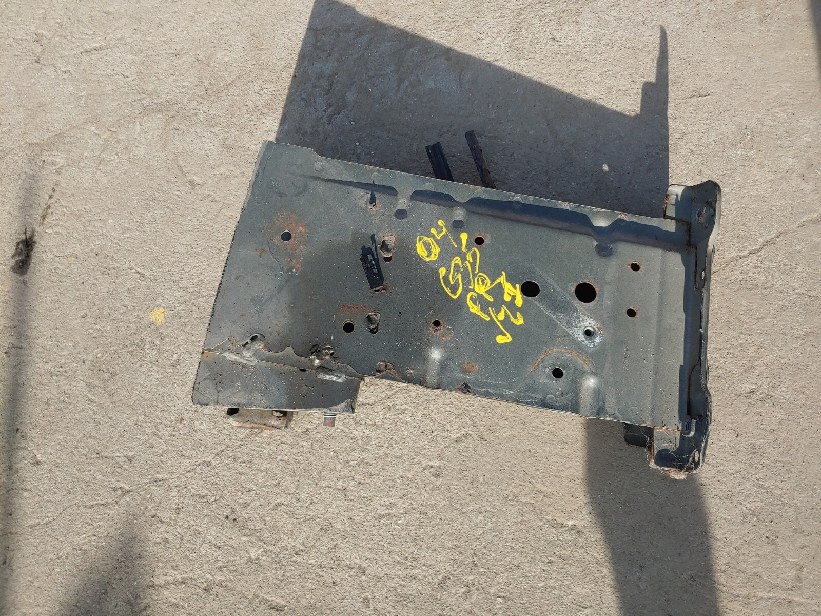 2004 Infiniti G35 Coupe Passenger Right Frame Rail