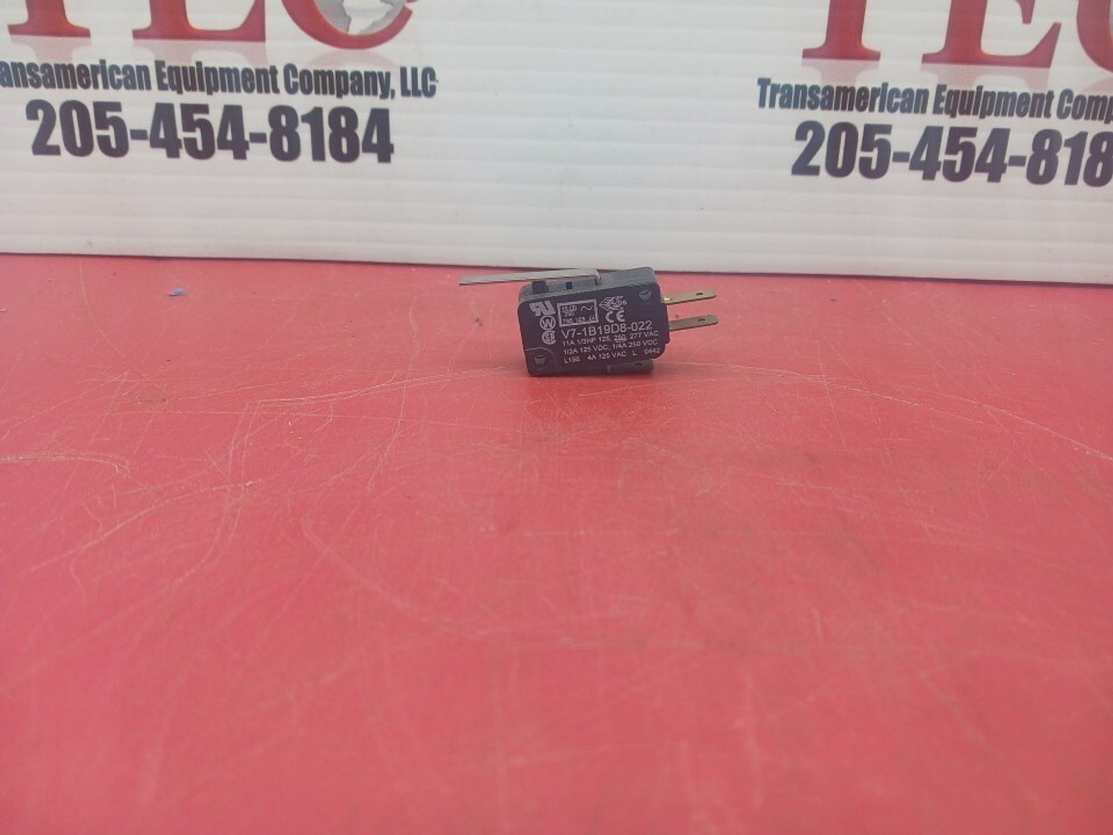 Lots of 7 Honeywell, Basic Snap Micro Switch, V7-1B19D8-022