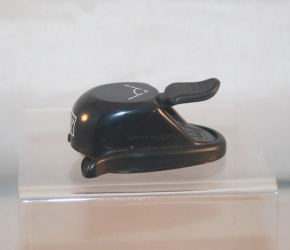 Stampin' Up! Tag Corner Punch - Whale Tail - Pre-Owned