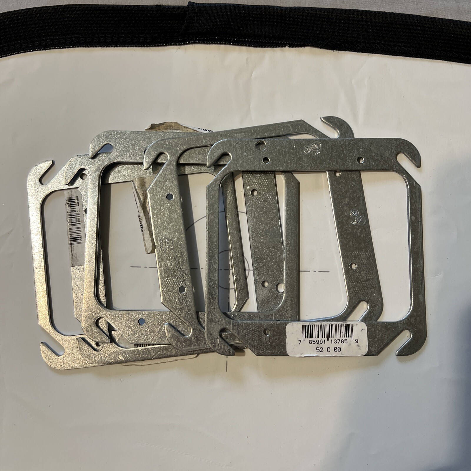 Lot Of 5:Thomas & Betts 52C00 Pre-Galvanized Steel 2-Gang Flat 2 Device Cover 4"