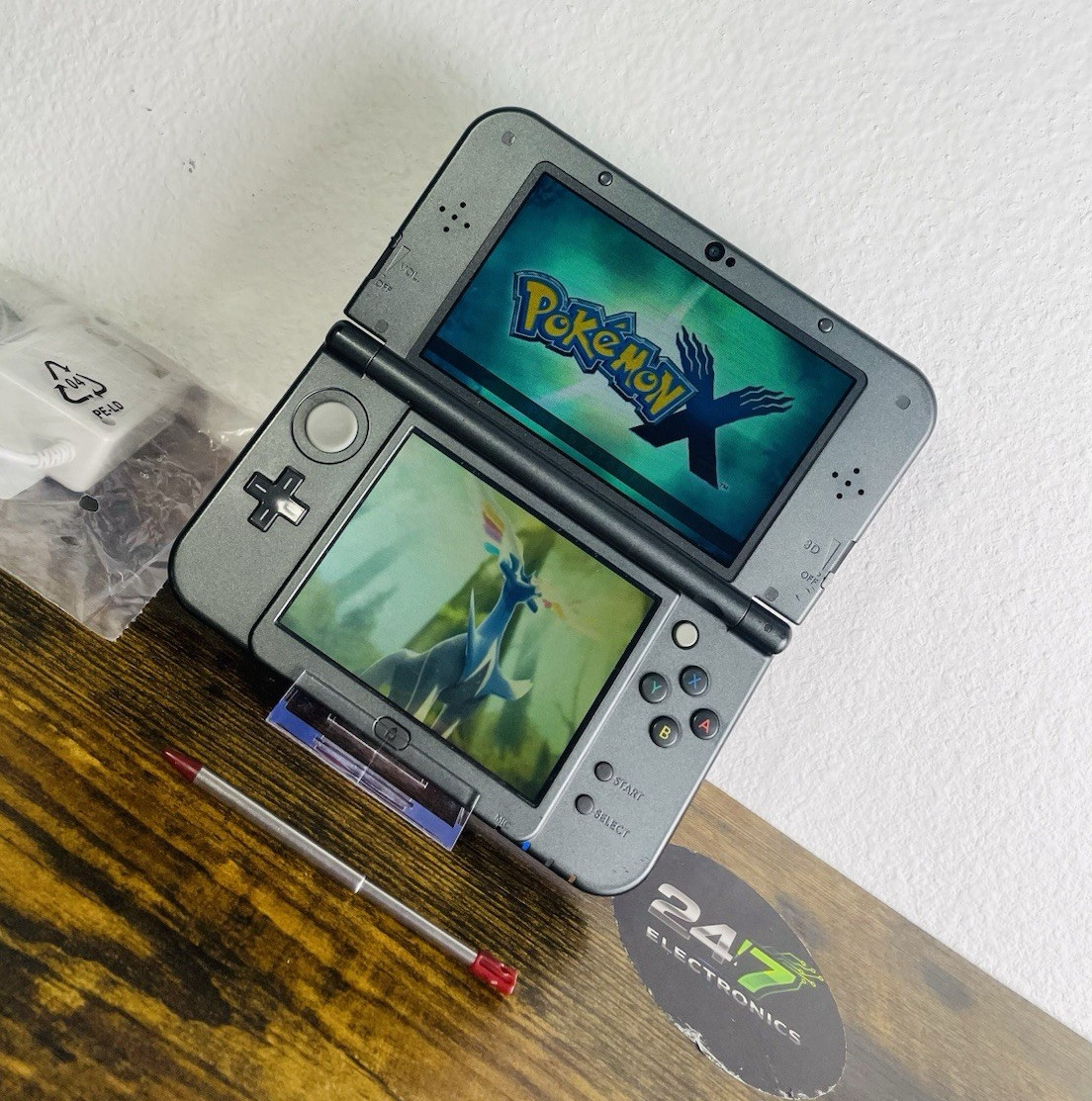 Nintendo 3DS XL Supersmash New Handheld Console TESTED w/ Stylus 3D ENGLISH READ