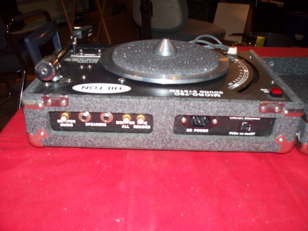 HILTON RECORD PLAYER 75C SOUND SYSTEM