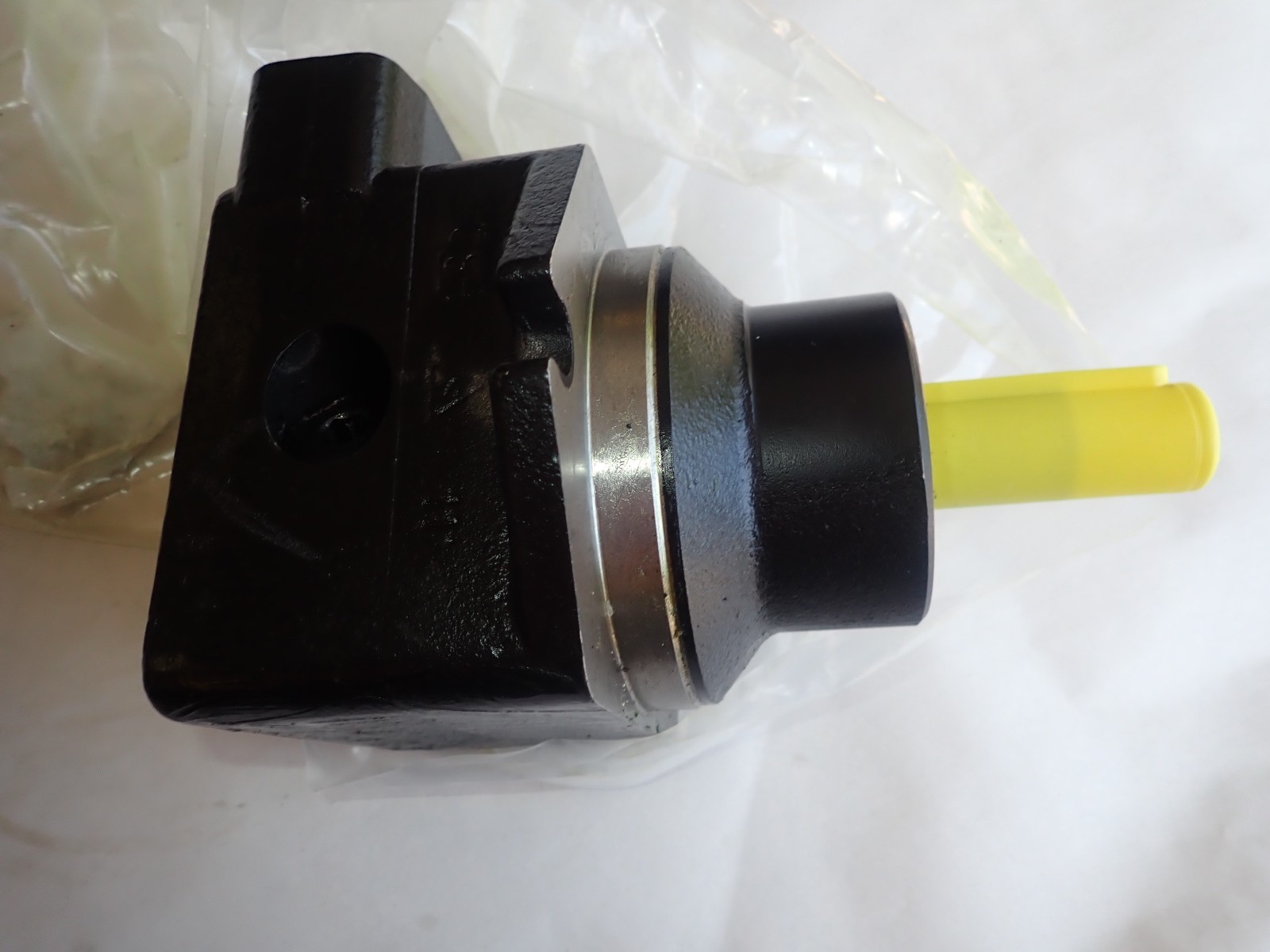 New Sandvik Hydraulic Pump Motor # 716950  /  BG01049326
