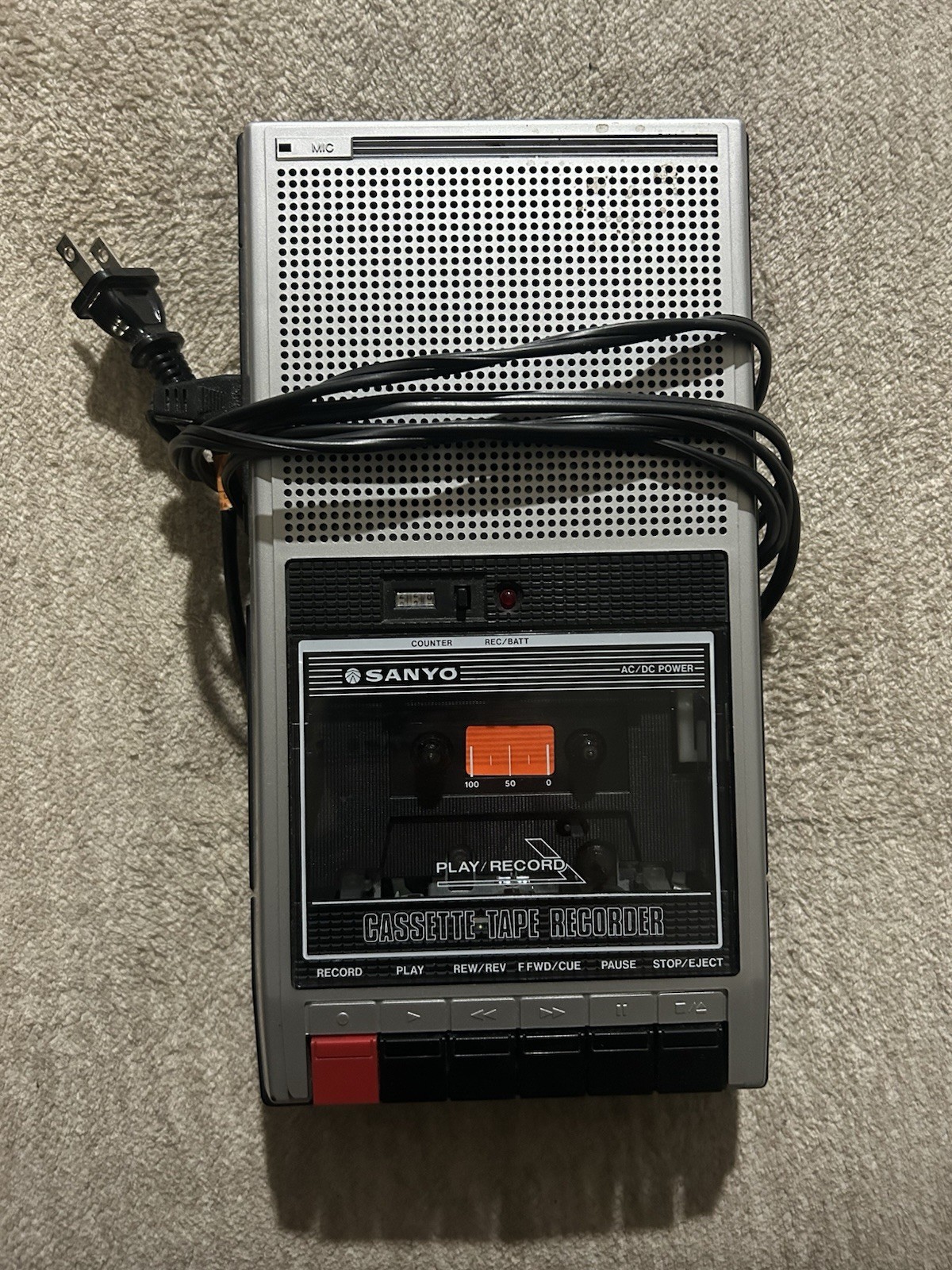 Vintage Sanyo Cassette Recorder Model Slim-12 Excellent Condition CLEAN
