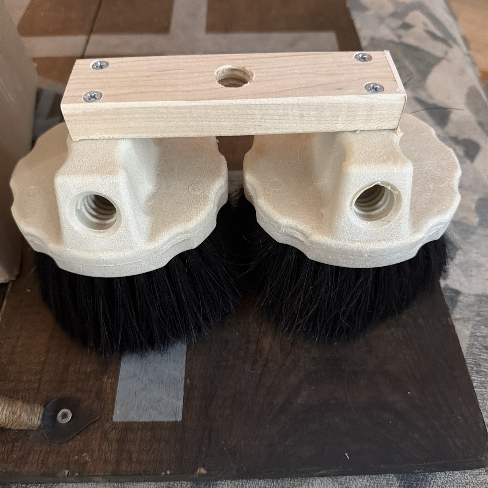 6" dia double drywall texture brush Carlisle