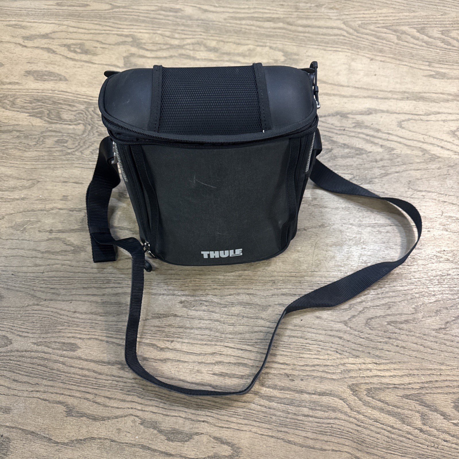 THULE Sweden Pack ‘n Pedal Handlebar Bag 6.5 L Model #100012 Missing Clamp