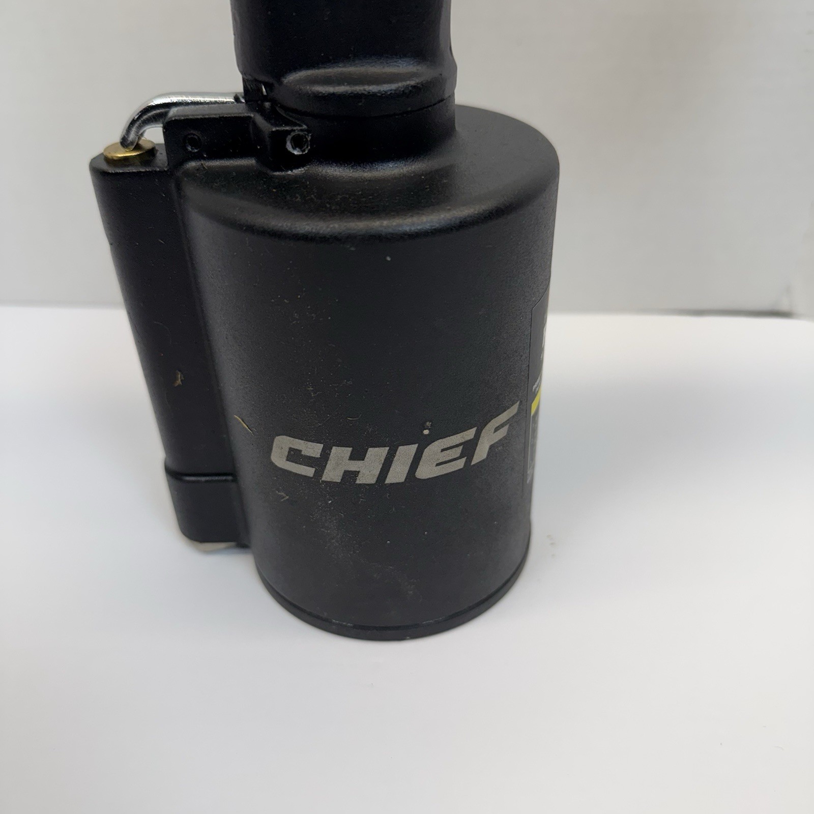 Chief Professional 1/4 Air Hydraulic Riveter EUC