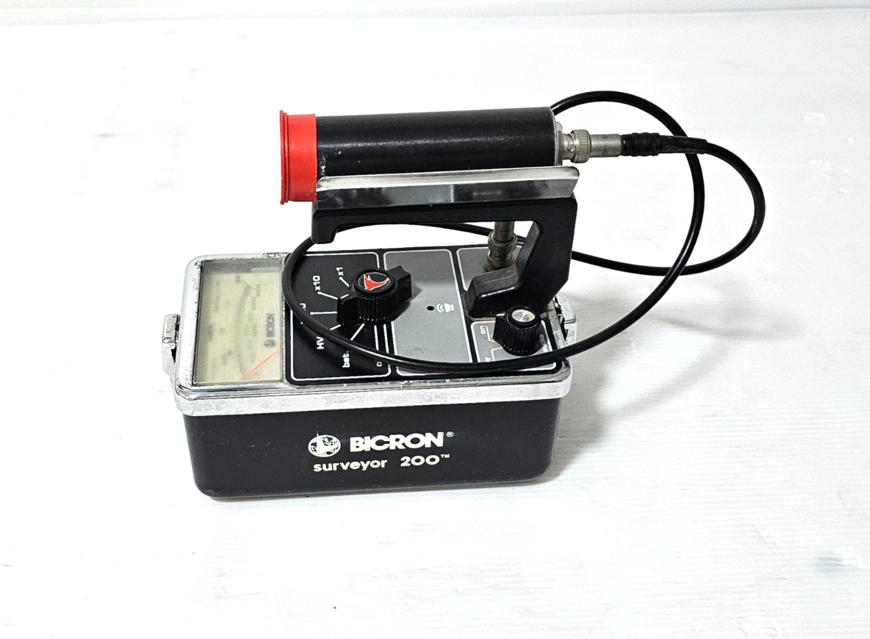 Bicron Surveyor 200 Meter Geiger Counter w/ Probe