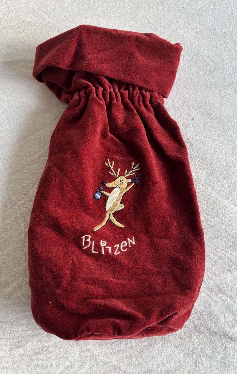 Vintage Y2K Pottery Barn Blitzen Reindeer Christmas Holiday Wine Bag Red Velvet