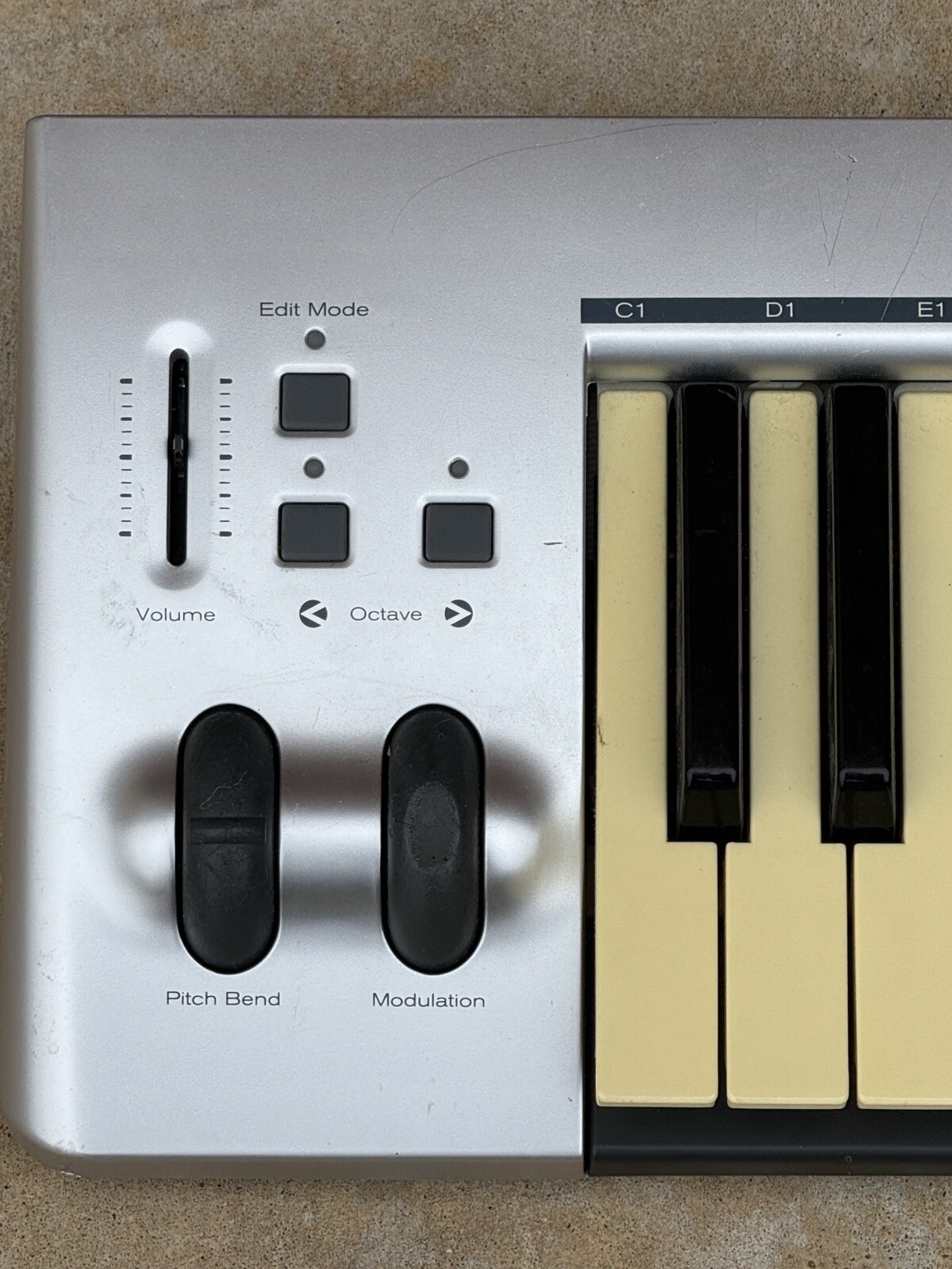 M-Audio KeyRig 49 Midi Keyboard 49-Key USB MIDI Controller w/ USB Cord